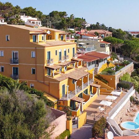 Lu' Hotel Maladroxia SantʼAntìoco Esterno foto