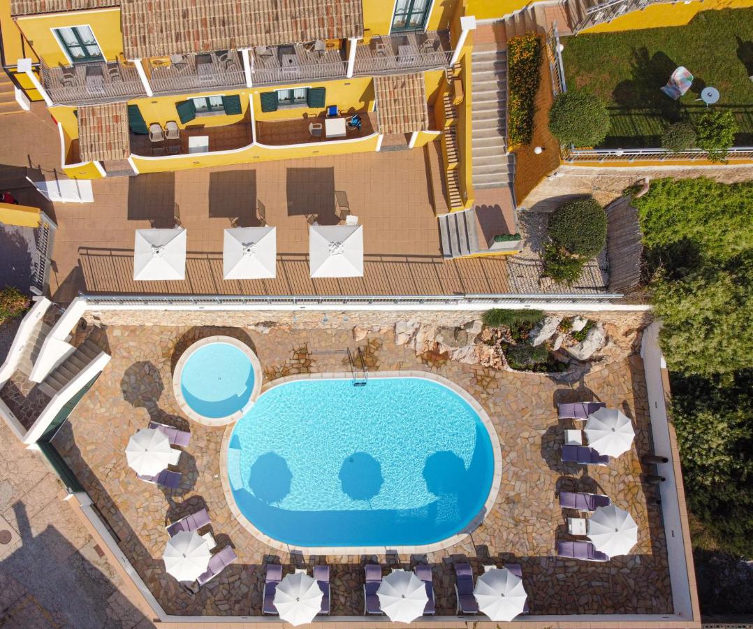 Lu' Hotel Maladroxia SantʼAntìoco Esterno foto