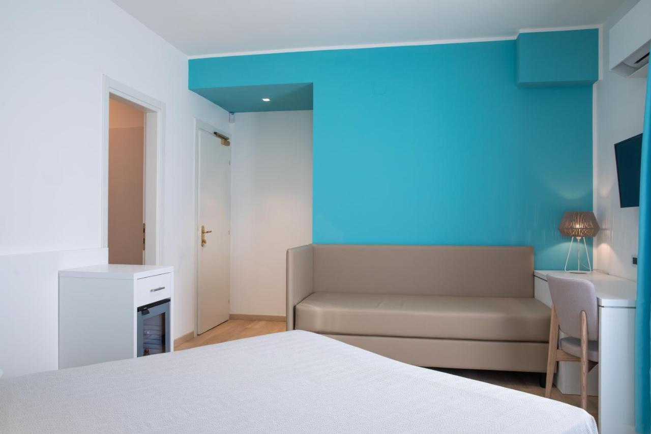 Lu' Hotel Maladroxia SantʼAntìoco Esterno foto