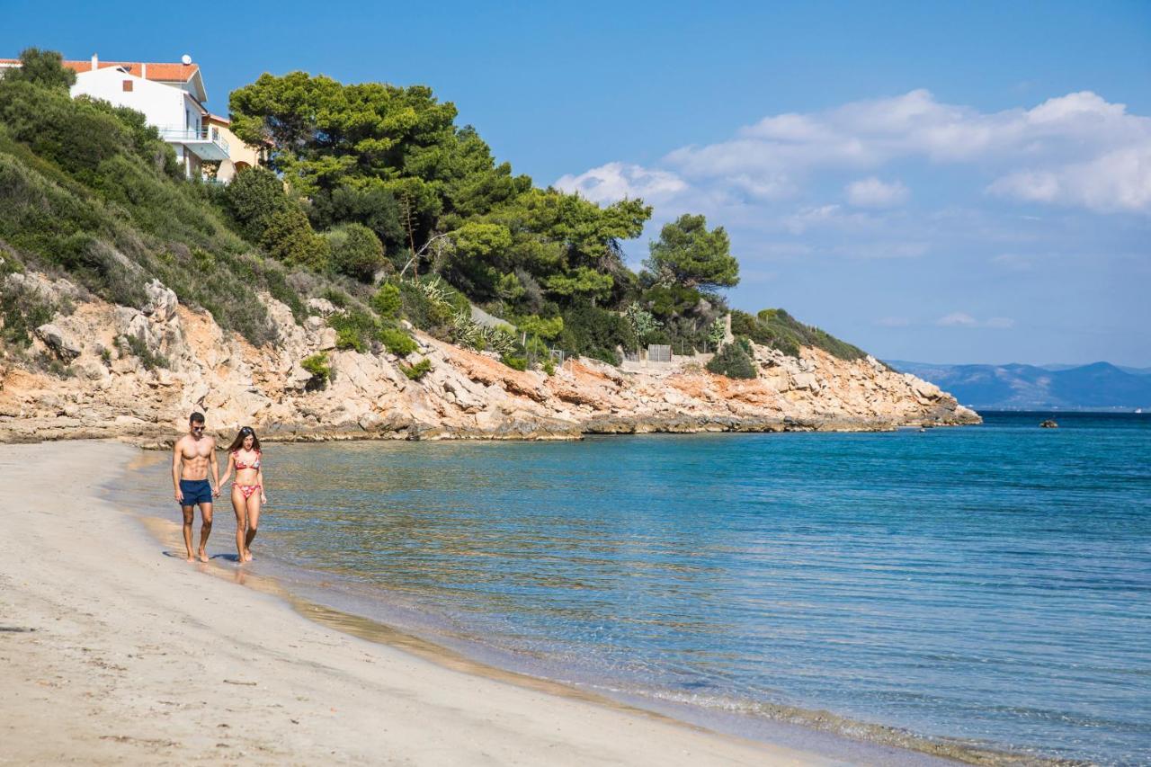 Lu' Hotel Maladroxia SantʼAntìoco Esterno foto