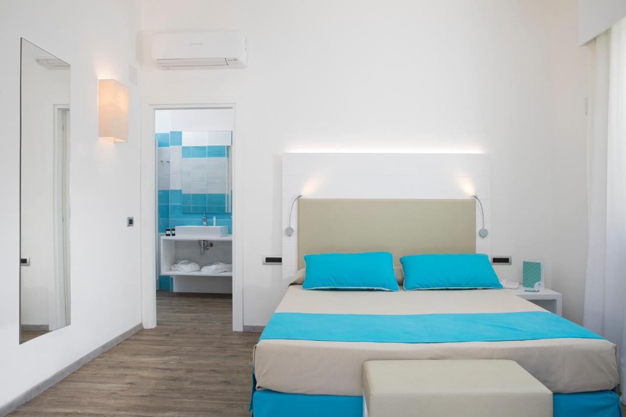 Lu' Hotel Maladroxia SantʼAntìoco Esterno foto