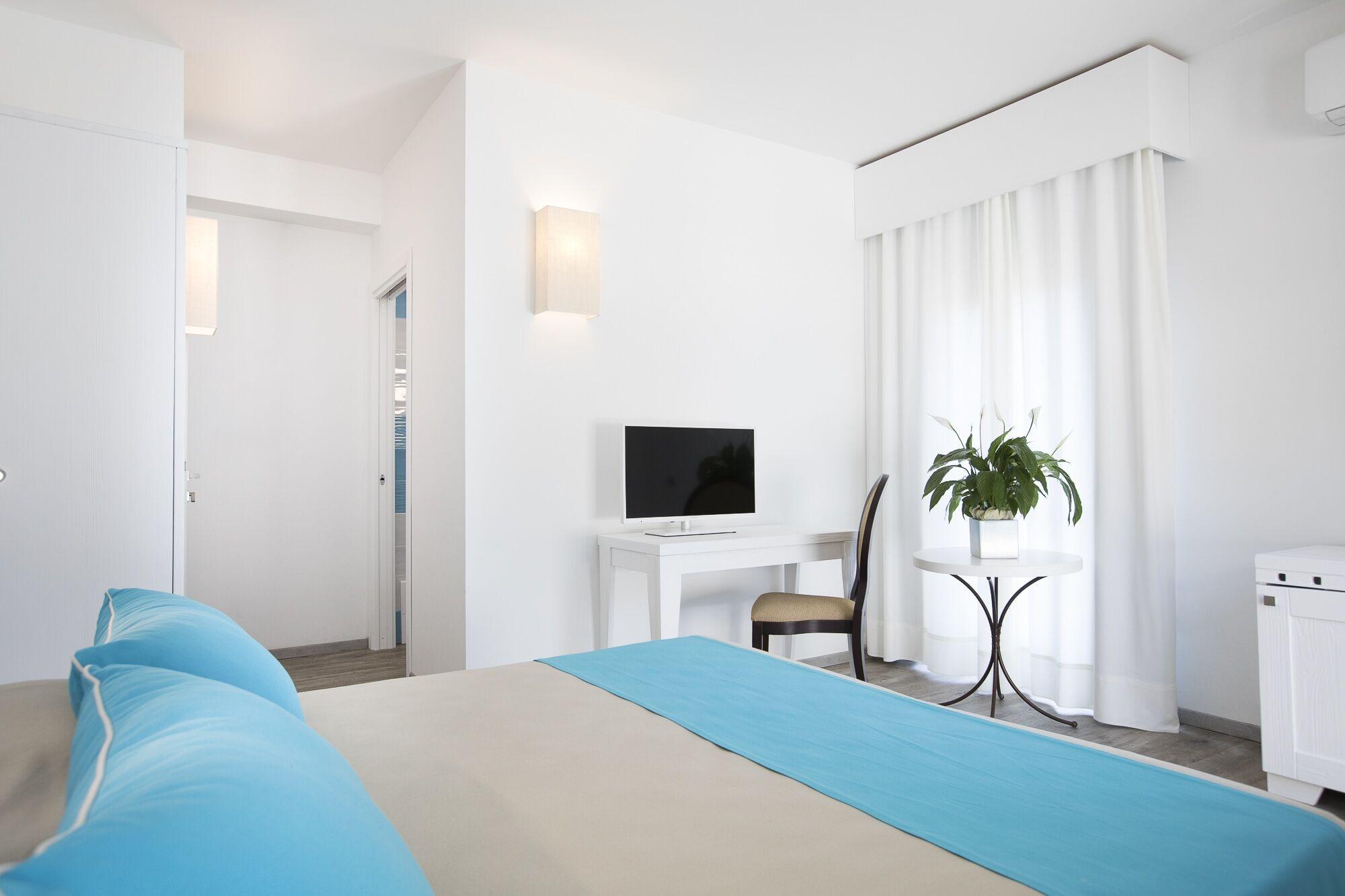 Lu' Hotel Maladroxia SantʼAntìoco Esterno foto